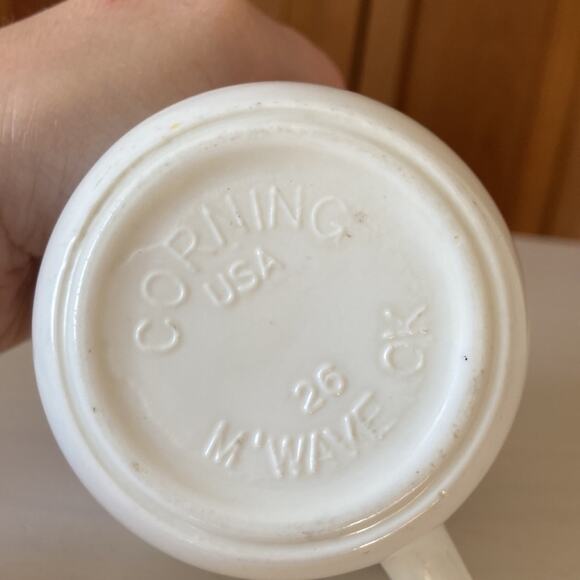 Vintage White Corning Coffee Cup - Picture 8 of 11